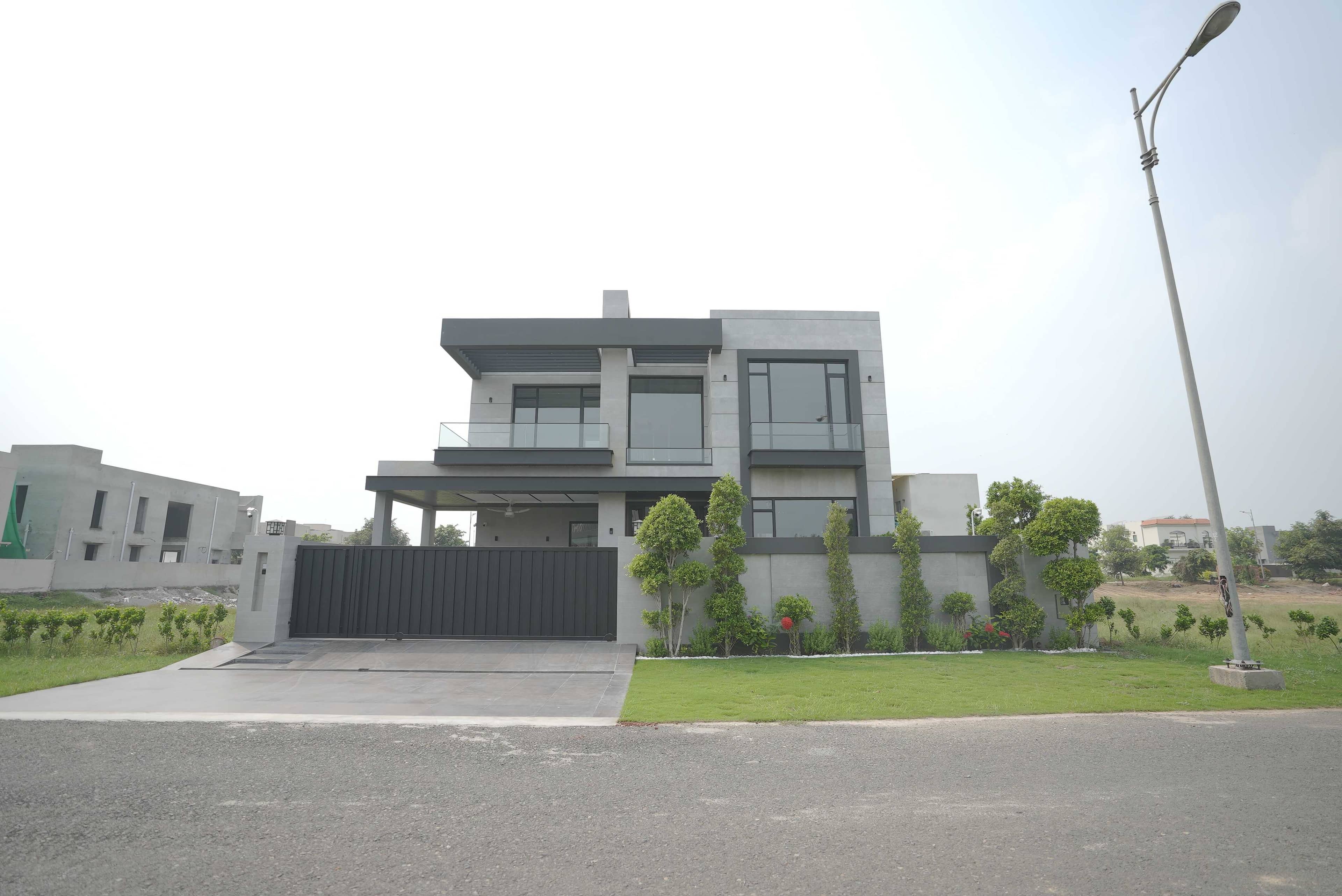 1 Kanal Semi-Furnished House For sale in DHA Lahore | OH-0009 2