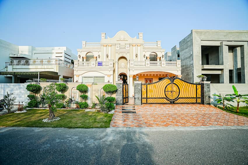 1 Kanal Semi-Furnished with Basement House For sale in DHA Lahore | OH-0017 2