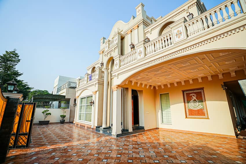 1 Kanal Semi-Furnished with Basement House For sale in DHA Lahore | OH-0017 3