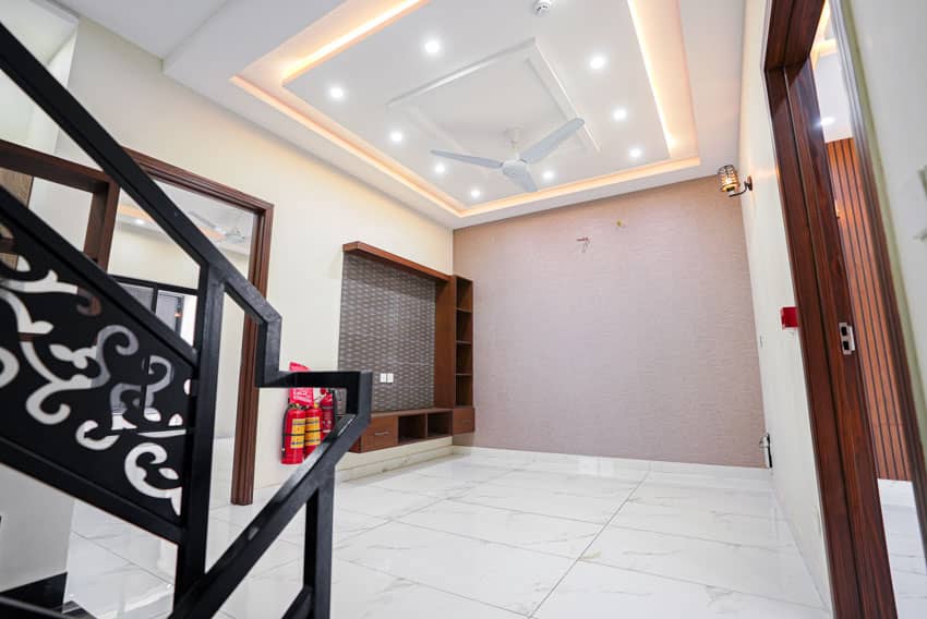 5 Marla Un-Furnished House For sale in DHA Lahore | OH-0022 11