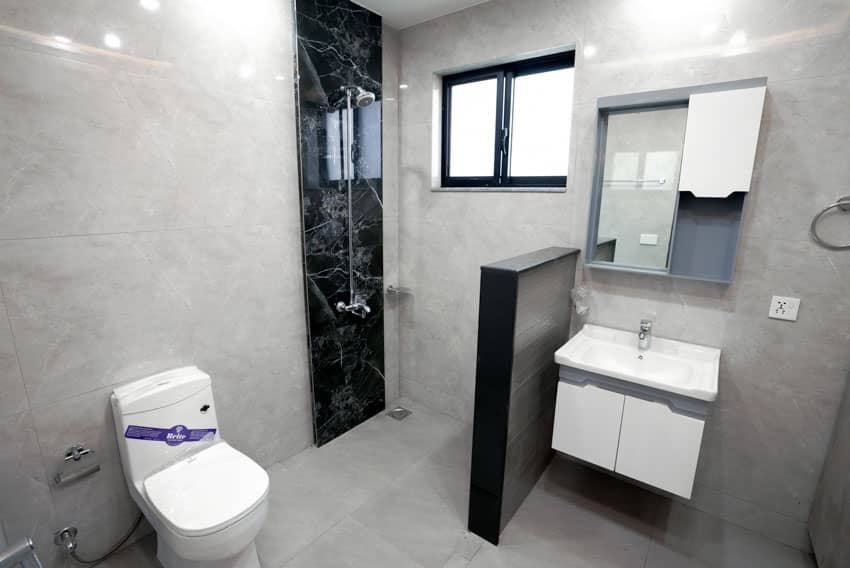 5 Marla Un-Furnished House For sale in DHA Lahore | OH-0022 17