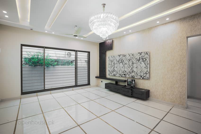 1 Kanal Un-Furnished House For sale in DHA Lahore | OH-0023 7