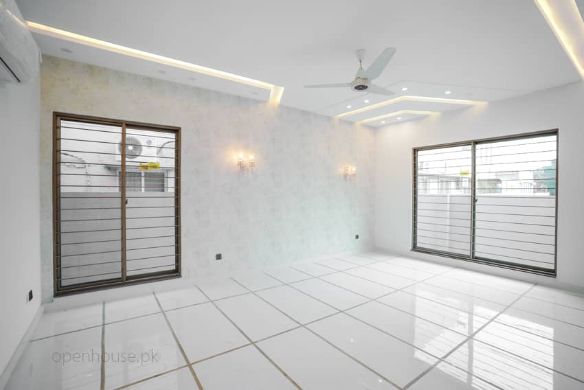 1 Kanal Un-Furnished House For sale in DHA Lahore | OH-0023 11