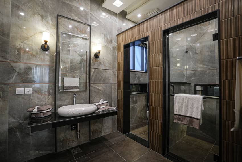 1 Kanal Furnished House For sale in DHA Lahore | OH-0024 32