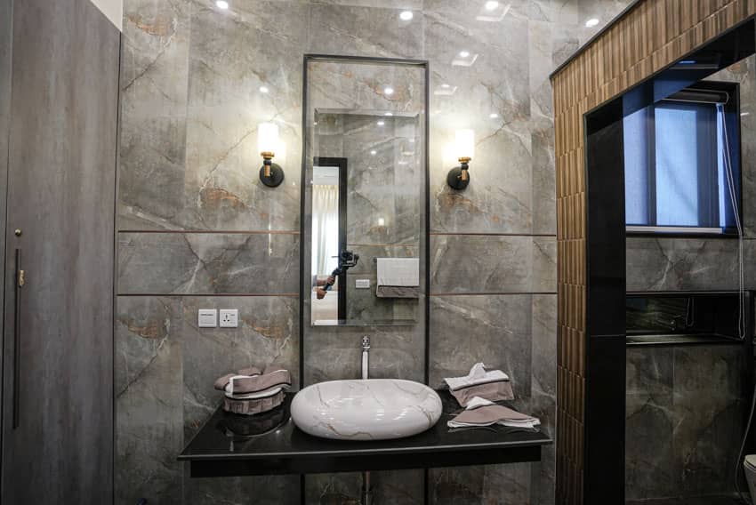 1 Kanal Furnished House For sale in DHA Lahore | OH-0024 33