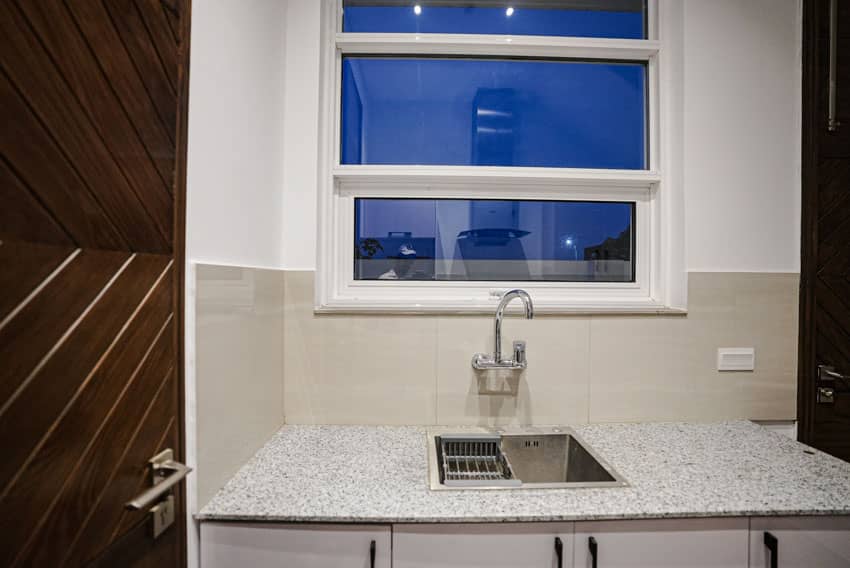 1 Kanal Semi-Furnished House For sale in DHA Lahore | OH-0025 12