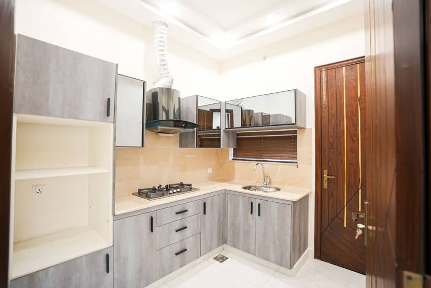 5 Marla Un-Furnished House For sale in DHA Lahore | OH-0027 6