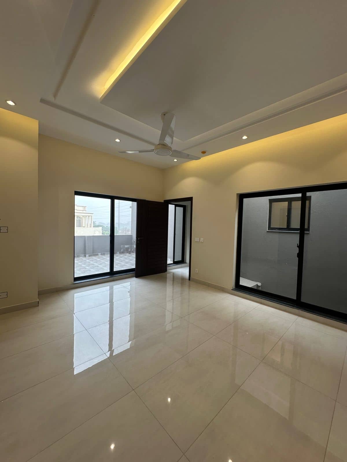 Brand New 10 Marla Modern House for Sale in DHA Phase 7 – 70ft Road  20