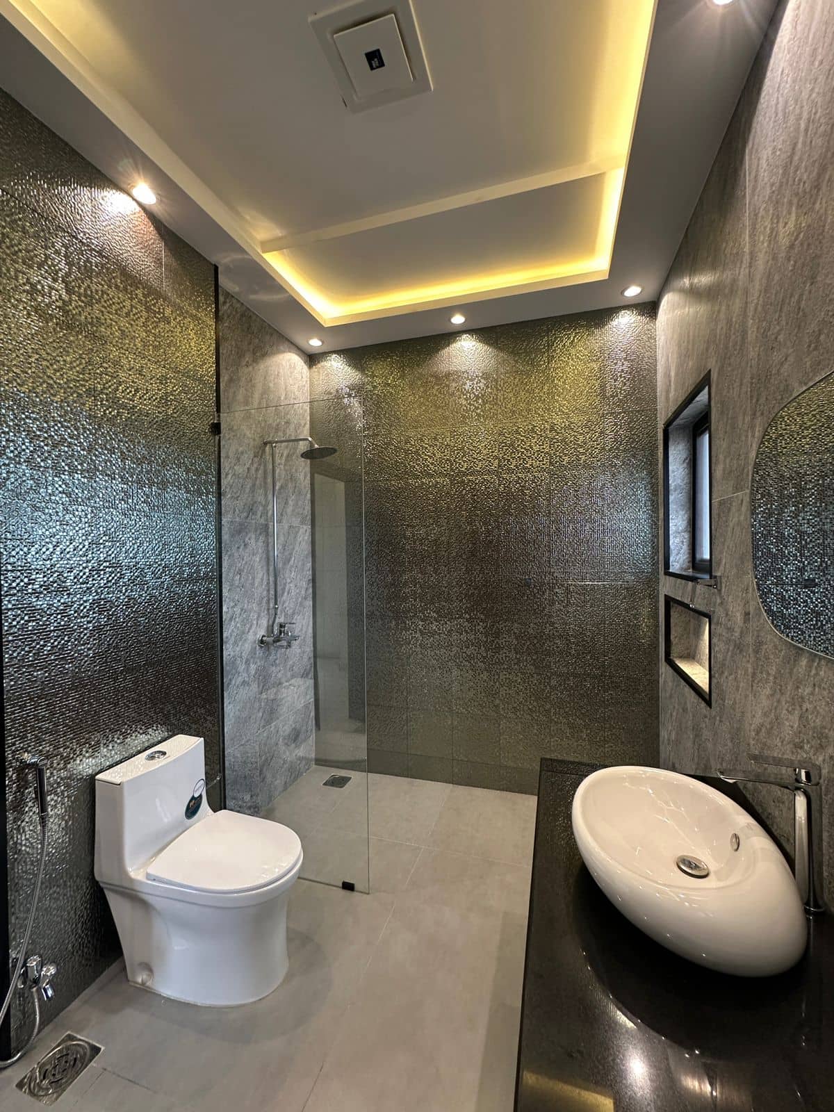 Brand New 10 Marla Modern House for Sale in DHA Phase 7 – 70ft Road  25