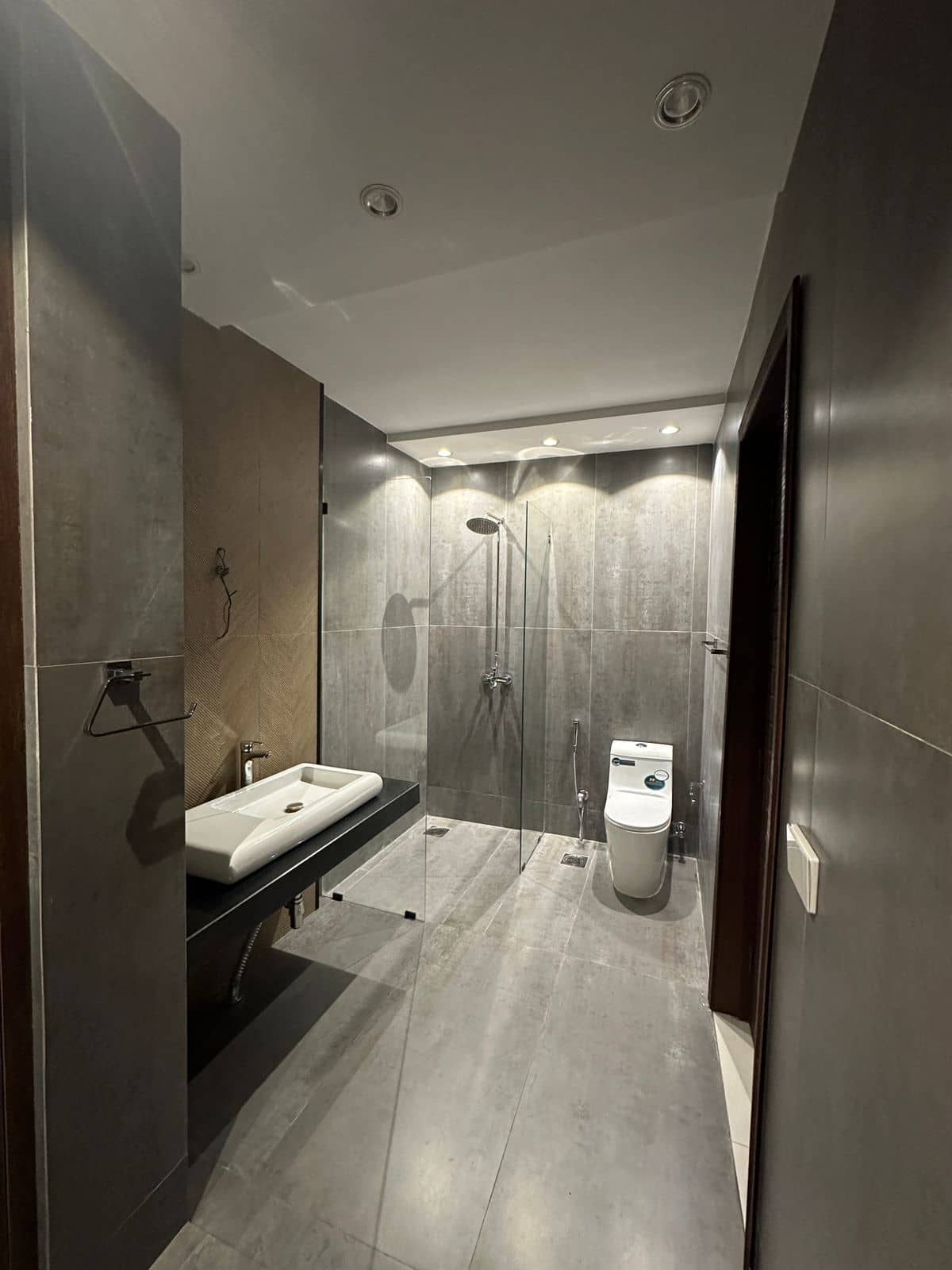 Brand New 10 Marla Modern House for Sale in DHA Phase 7 – 70ft Road  30