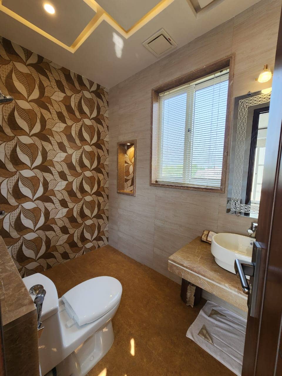 Brand New 10 Marla Semi-Furnished House for Sale in DHA Phase 5 21