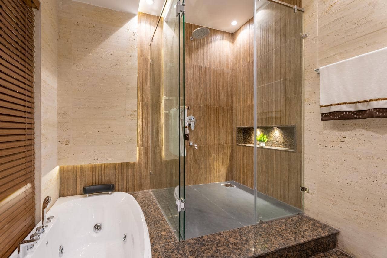 Brand New 1 Kanal Furnished House for Sale in DHA Phase 7, Lahore – 5 Beds, Servant Quarters, CCTV, Lawn 12