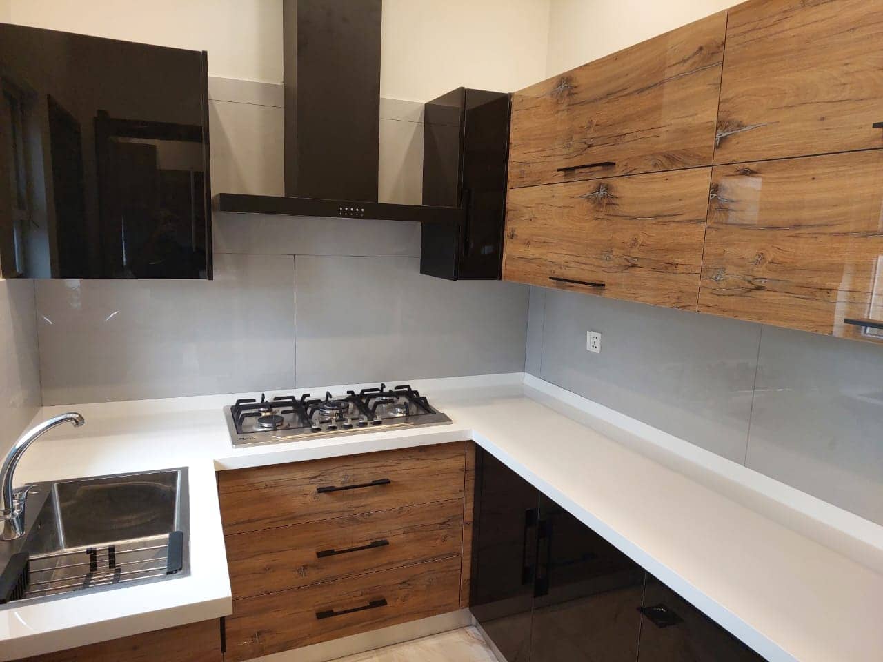 Brand New 1 Kanal Semi-Furnished House for Sale in DHA Phase 7– 5 Beds, 2 Kitchens, Lawn, CCTV 26