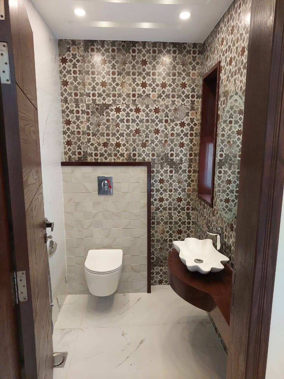 [VERIFIED] Elegant 1 Kanal Semi-Furnished Home for Sale – DHA Phase 7, Lahore 10