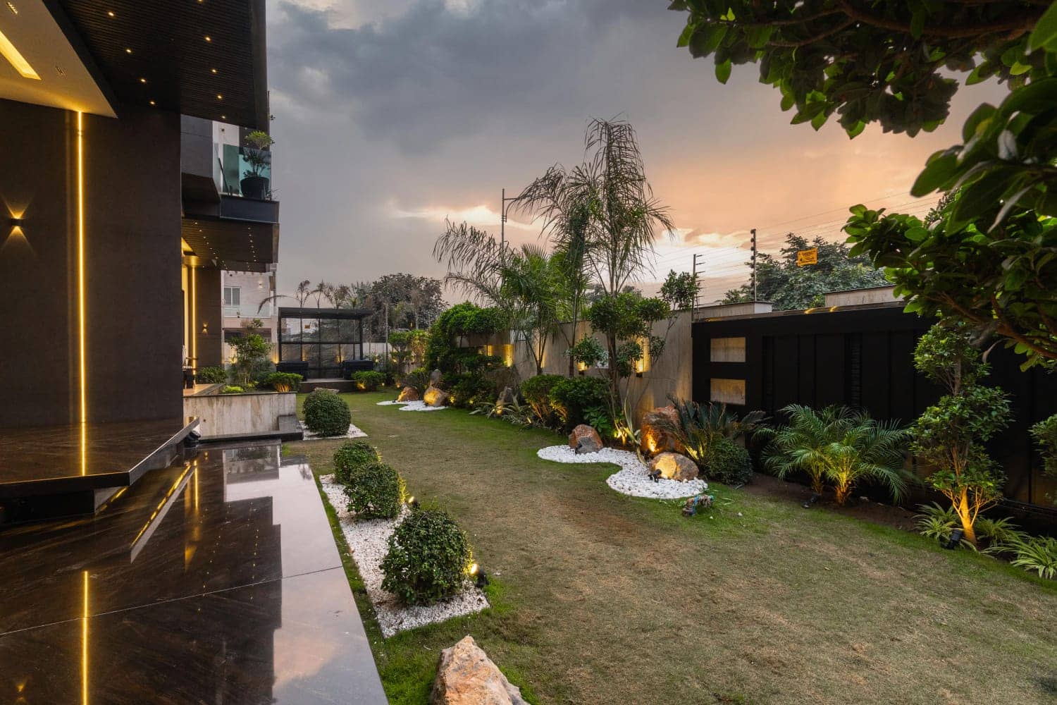 [VERIFIED] Ultra-Luxury 2 Kanal Fully Furnished House with Cinema – DHA Phase 6, Lahore 6