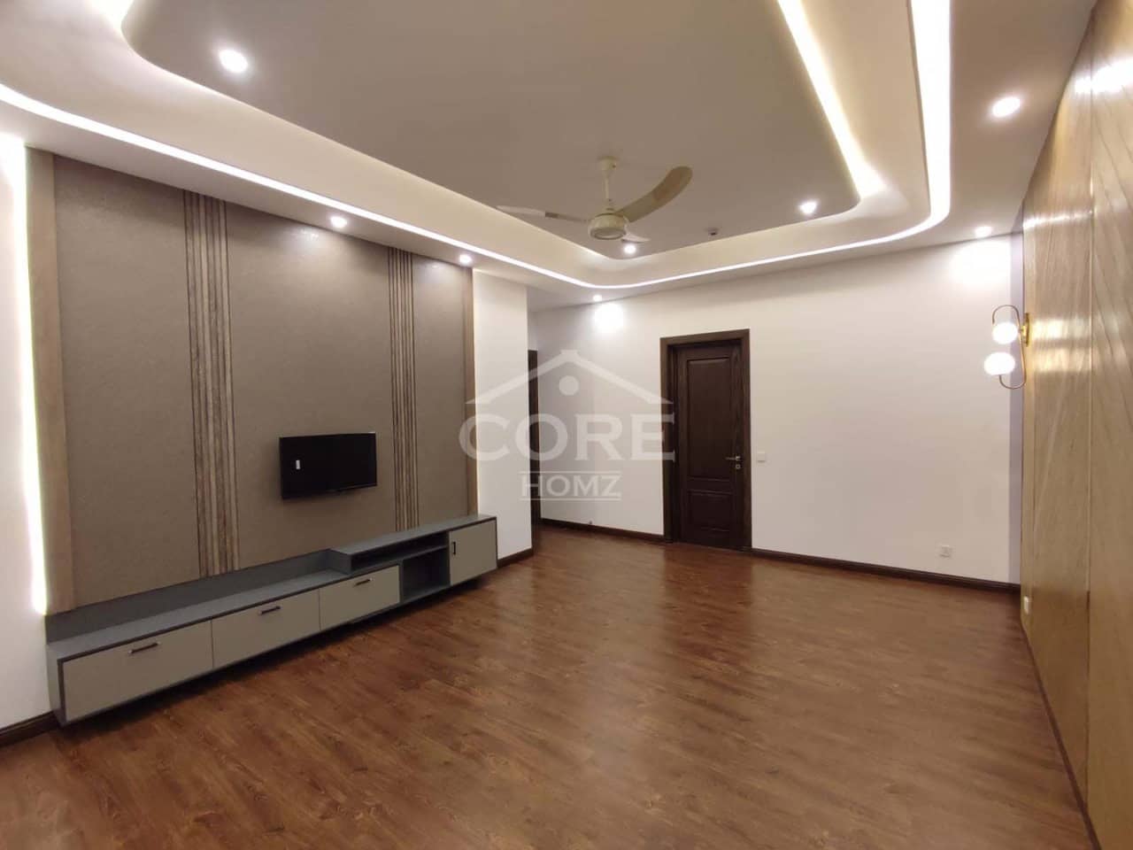 [VERIFIED] Spacious 1 Kanal Semi-Furnished Home – DHA Phase 6, Lahore 12