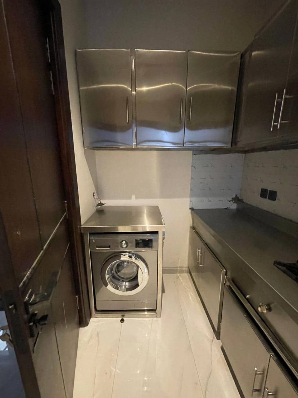 [VERIFIED] 1 Kanal Semi-Furnished Home with Waterfall & Electric Appliances – DHA Phase 7, Lahore 3