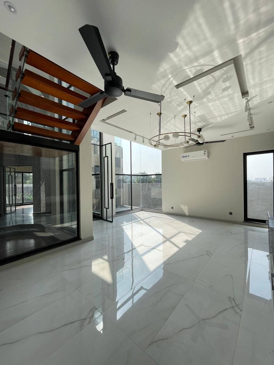 [VERIFIED] 1 Kanal Semi-Furnished Home with Waterfall & Electric Appliances – DHA Phase 7, Lahore 5