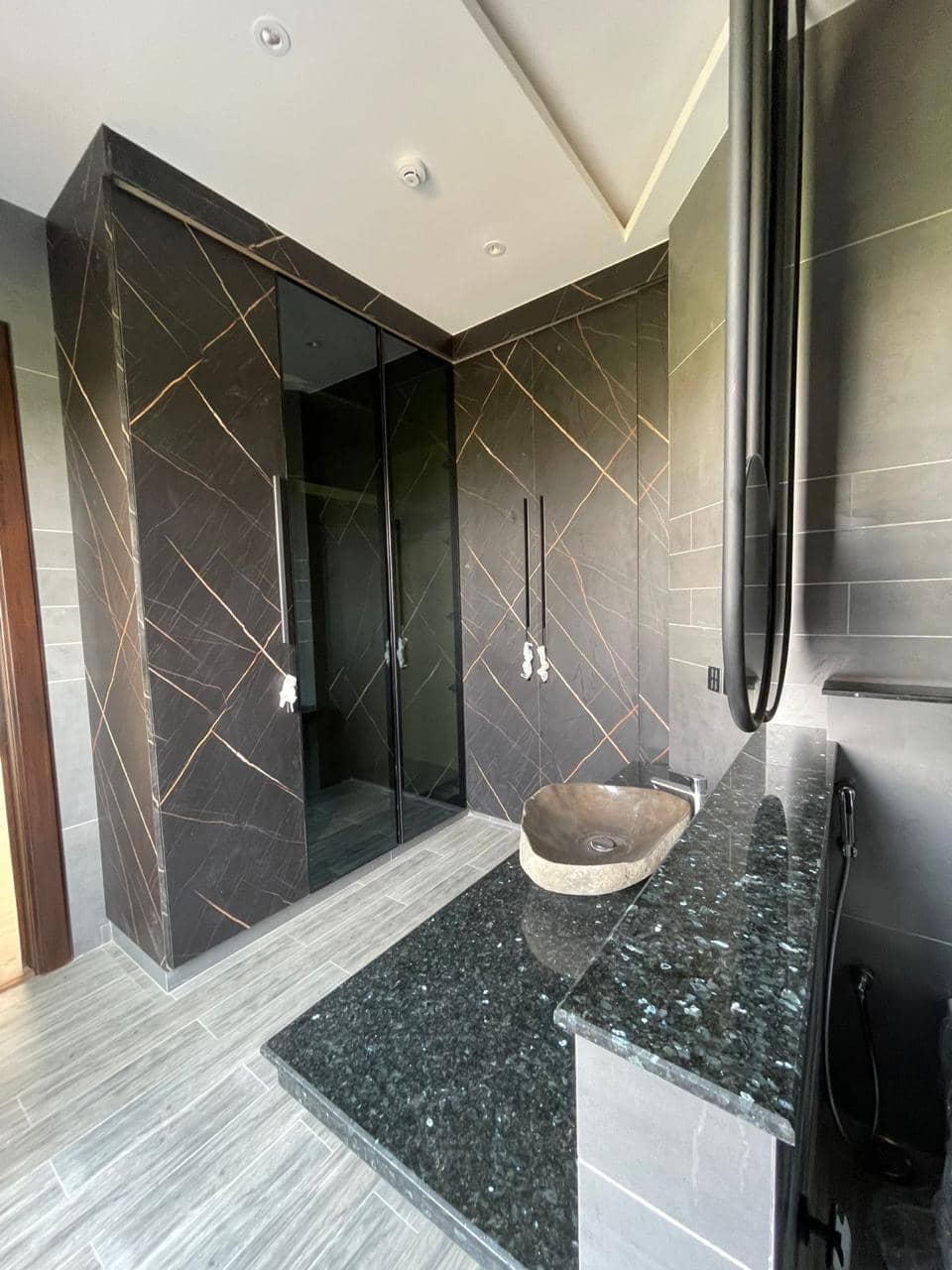 [VERIFIED] 1 Kanal Semi-Furnished Home with Waterfall & Electric Appliances – DHA Phase 7, Lahore 17