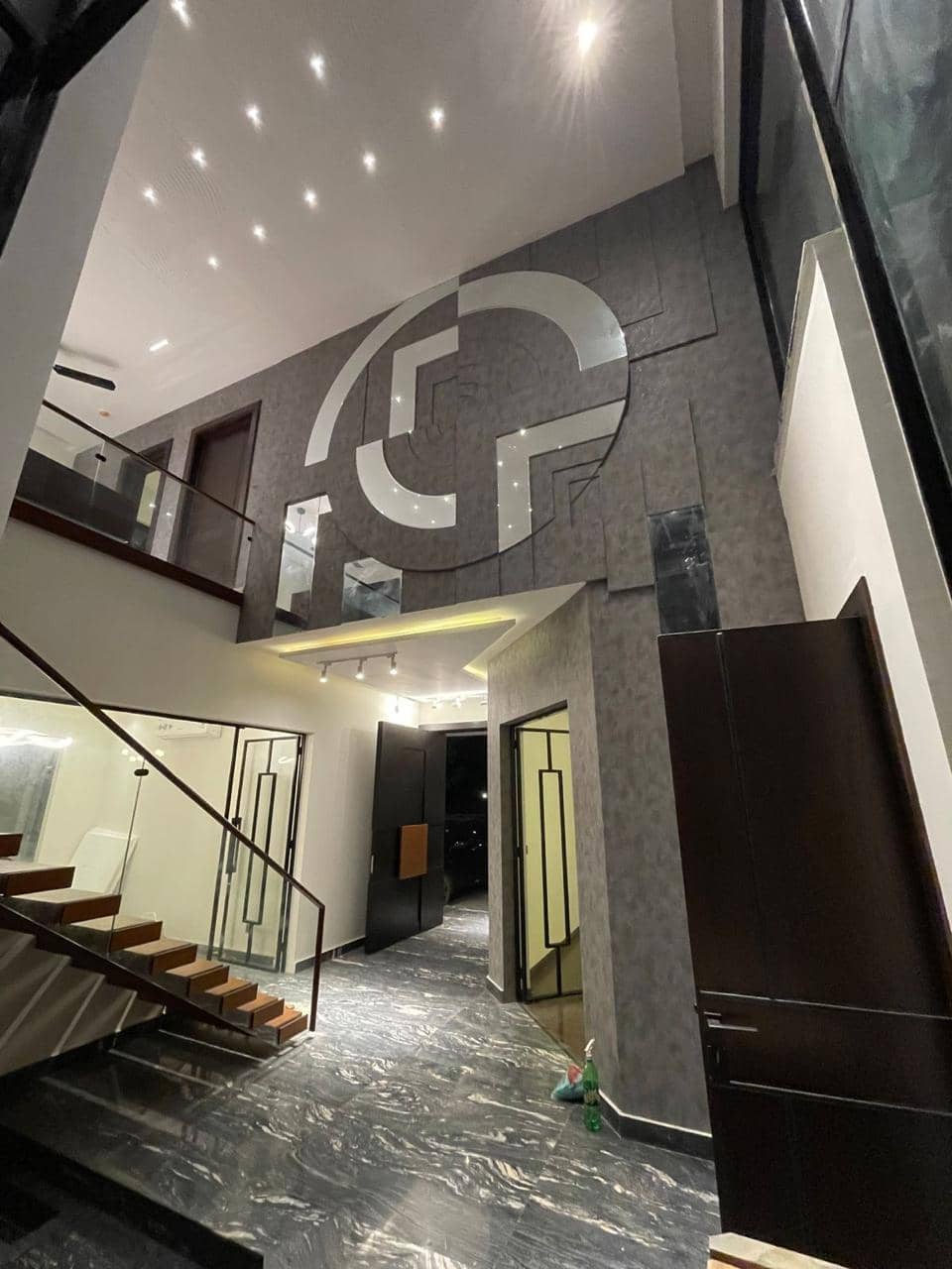 [VERIFIED] 1 Kanal Semi-Furnished Home with Waterfall & Electric Appliances – DHA Phase 7, Lahore 24