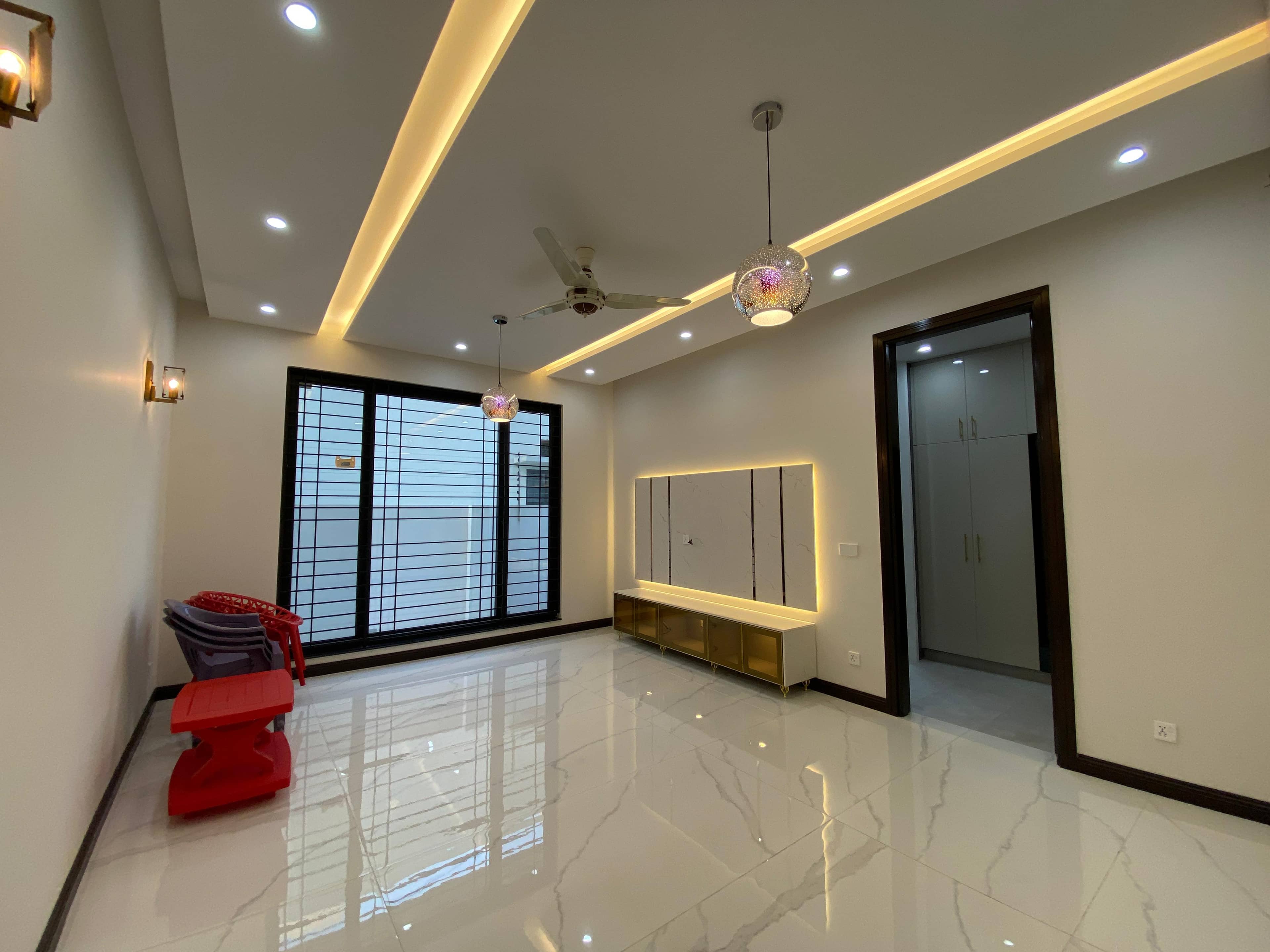 [VERIFIED] Spacious 1 Kanal Semi-Furnished Home – DHA Phase 7, Lahore 18