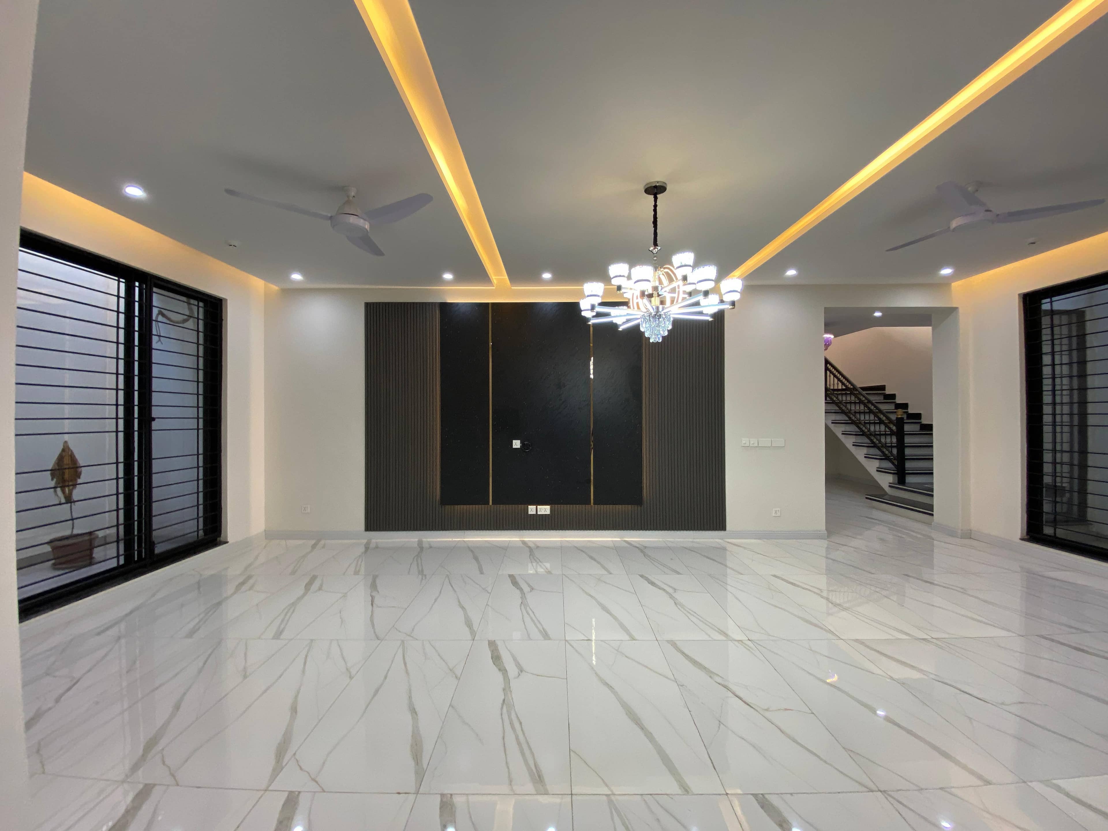 [VERIFIED] Spacious 1 Kanal Semi-Furnished Home – DHA Phase 7, Lahore 30