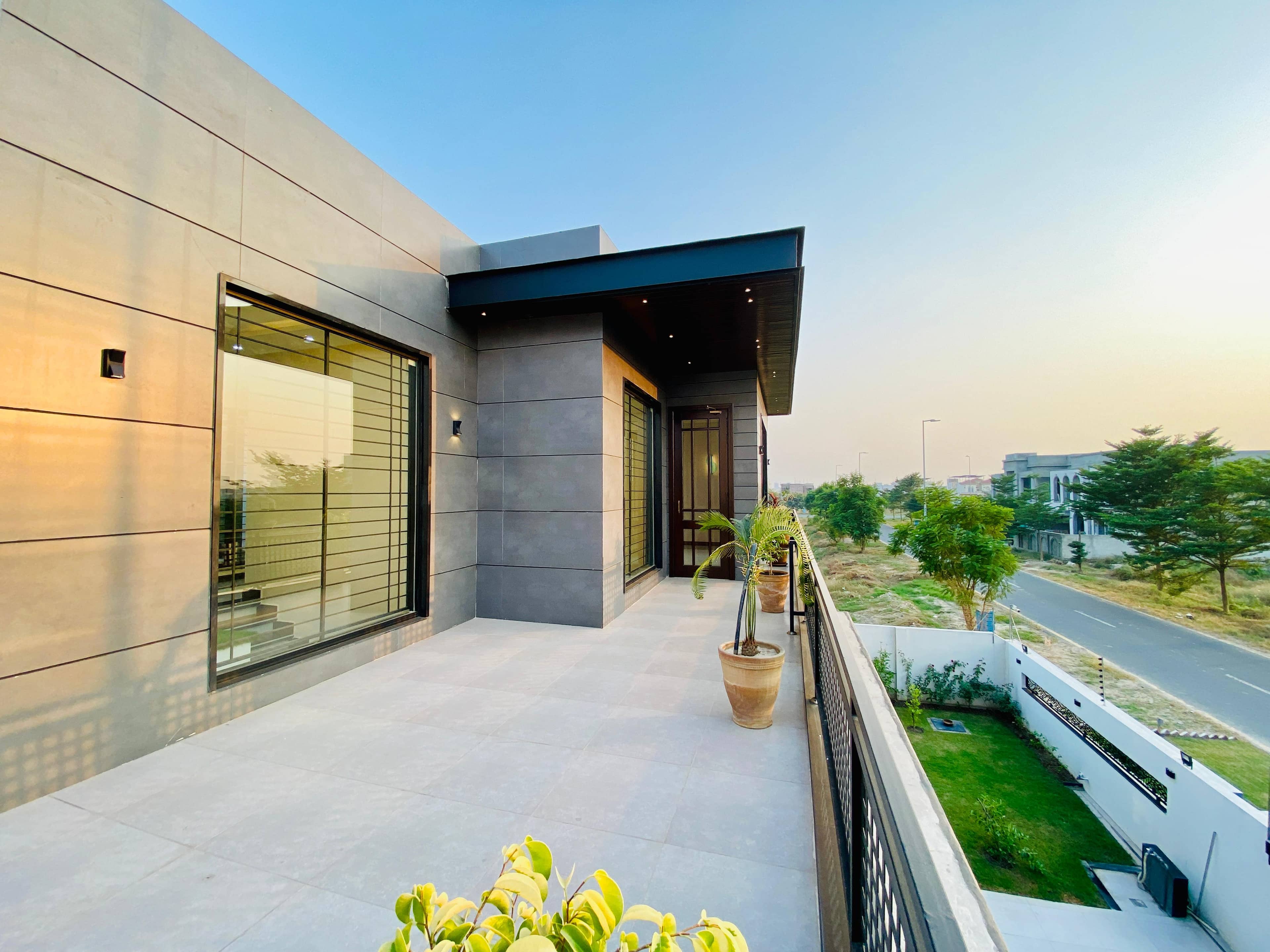 [VERIFIED] Spacious 1 Kanal Semi-Furnished Home – DHA Phase 7, Lahore 45