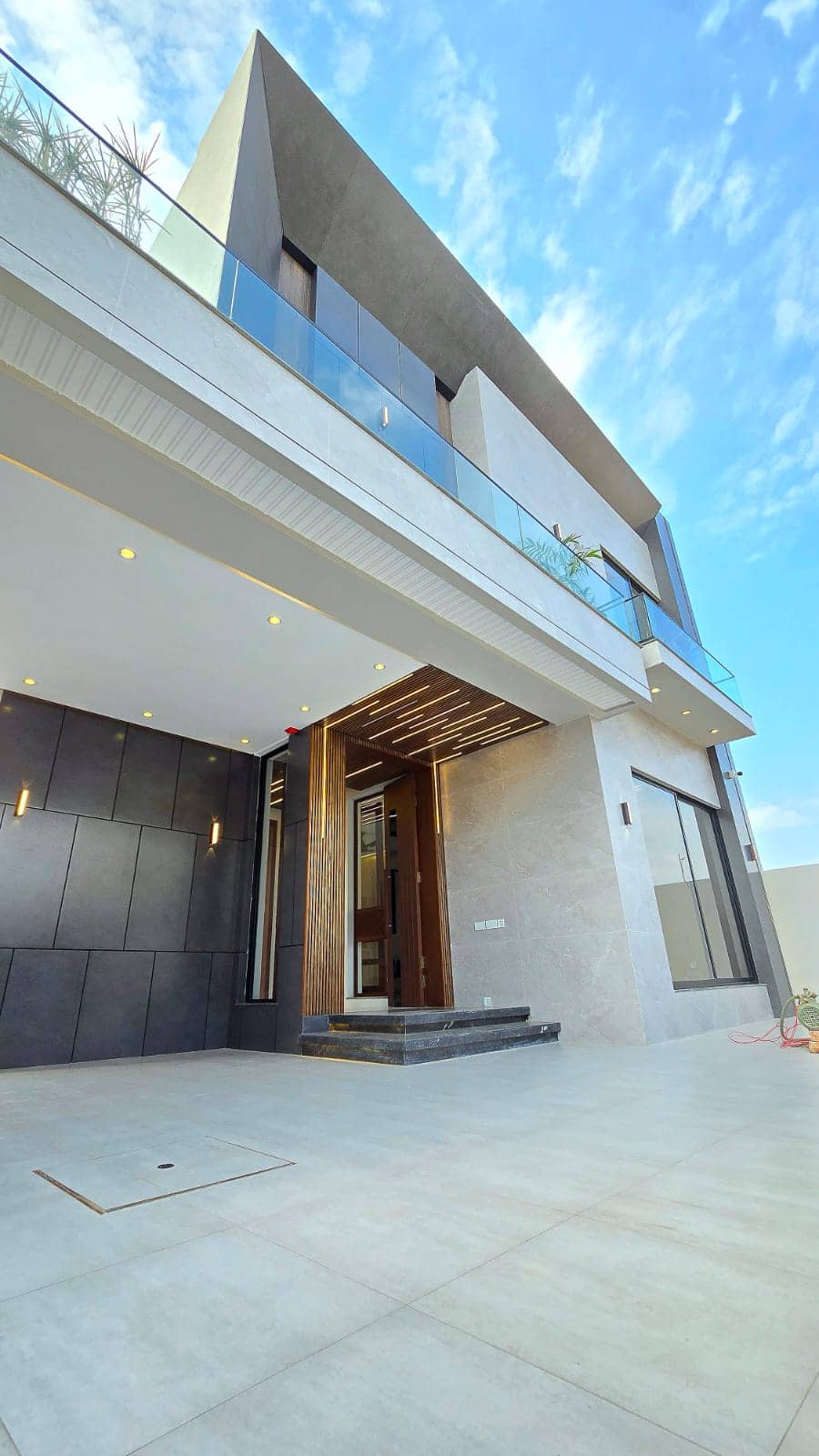 [VERIFIED] Affordable 10 Marla Modern House – DHA Phase 7, Lahore 2