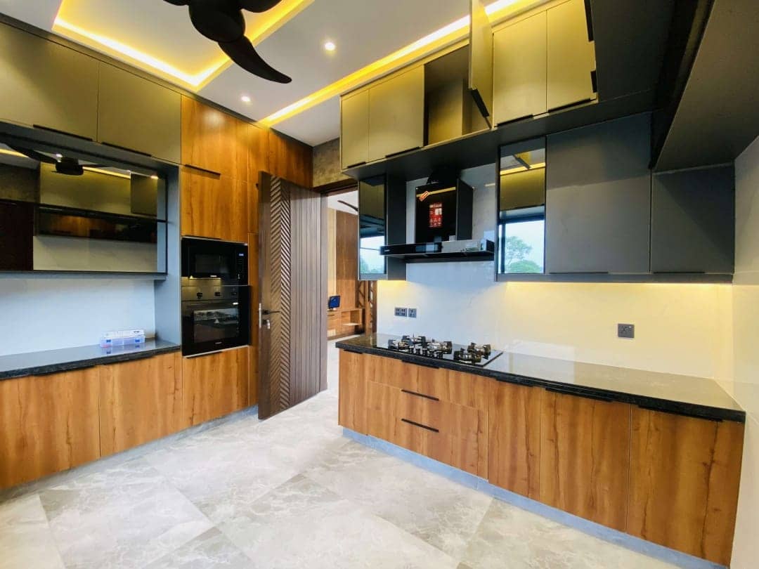 10 Marla Brand New Modern House with Basement in DHA Phase 7 Lahore 4