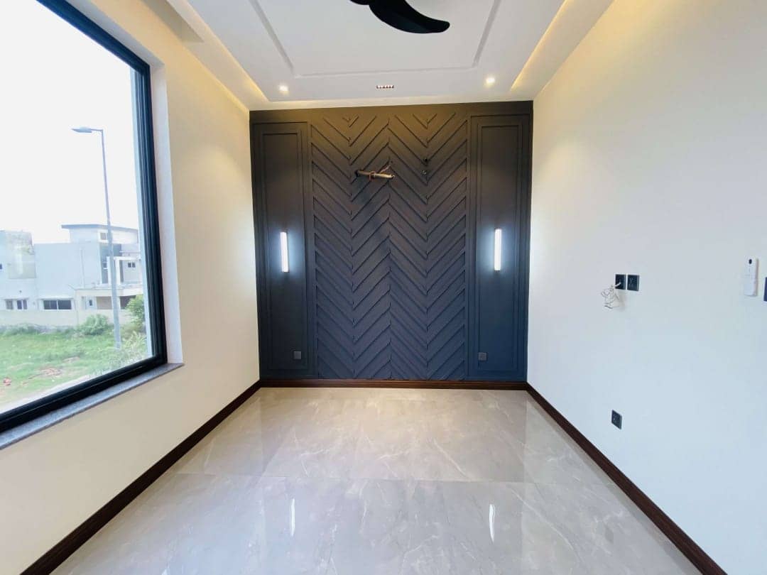 10 Marla Brand New Modern House with Basement in DHA Phase 7 Lahore 10