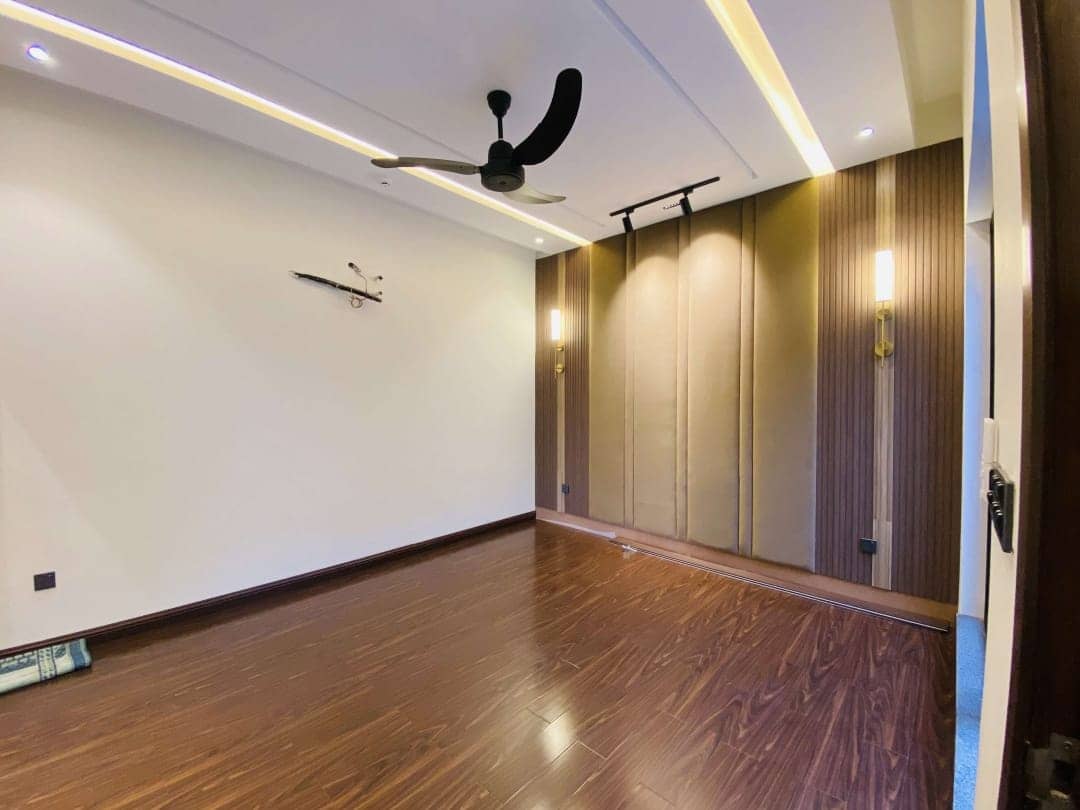 10 Marla Brand New Modern House with Basement in DHA Phase 7 Lahore 15