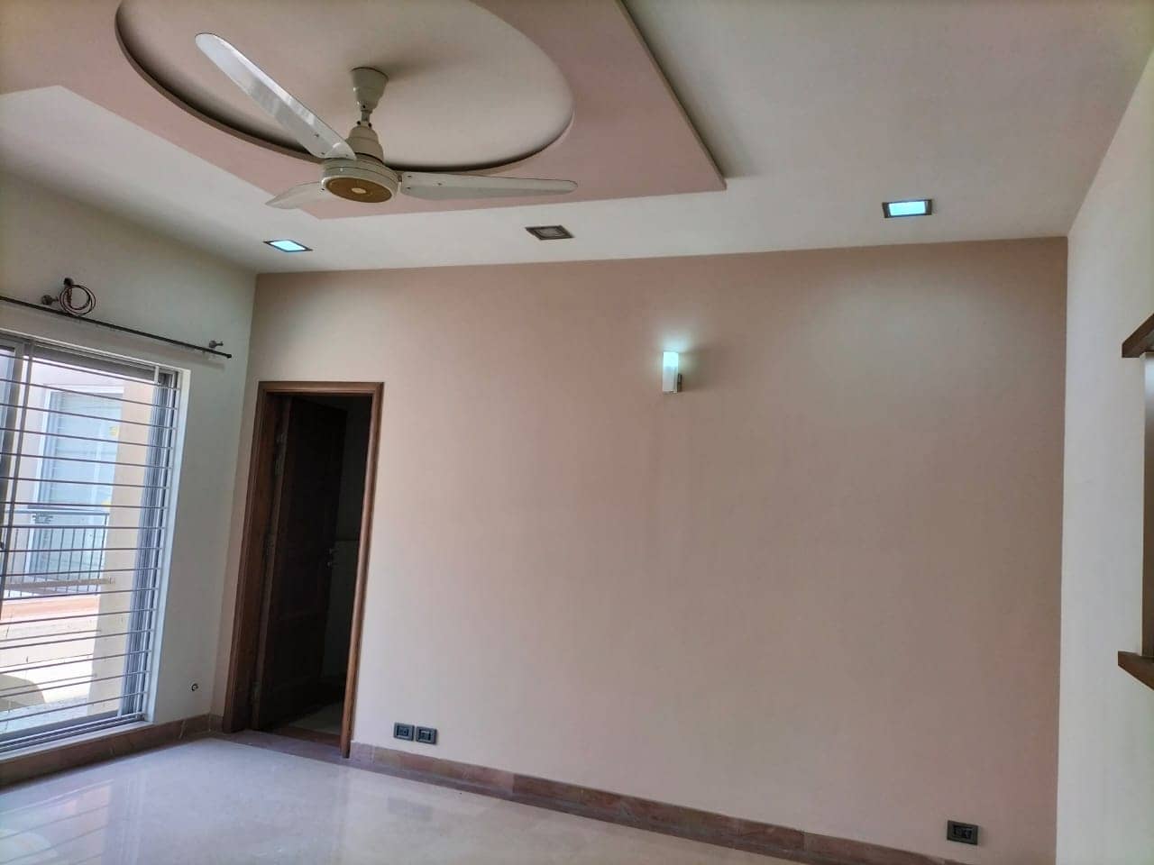 20 Marla Old House for Sale in DHA Phase 3 Lahore – Built 2012, Hardly Used 3