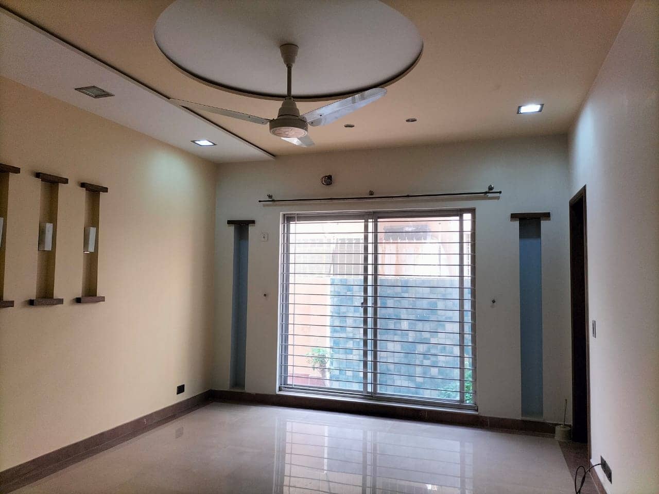 20 Marla Old House for Sale in DHA Phase 3 Lahore – Built 2012, Hardly Used 14