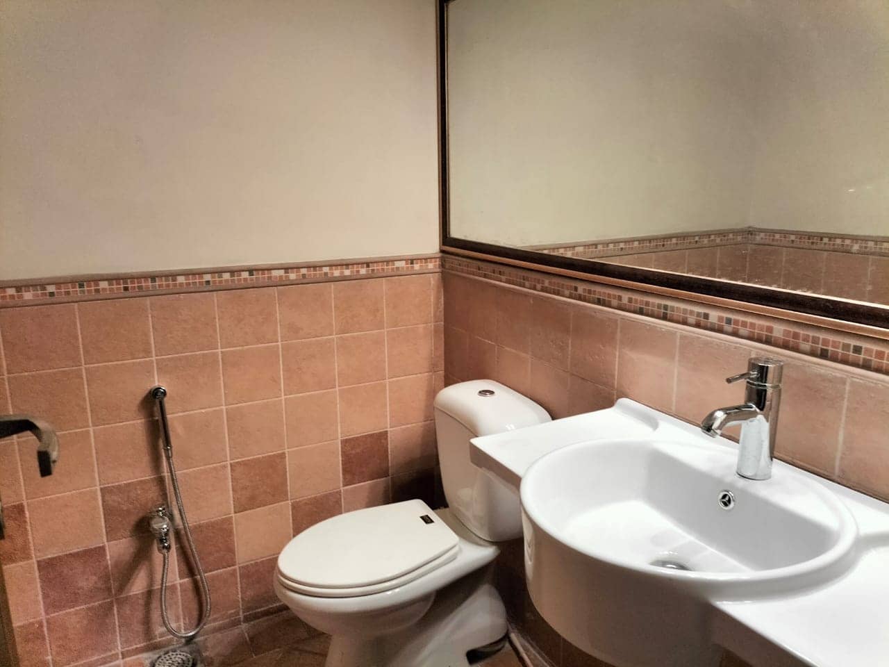 20 Marla Old House for Sale in DHA Phase 3 Lahore – Built 2012, Hardly Used 19