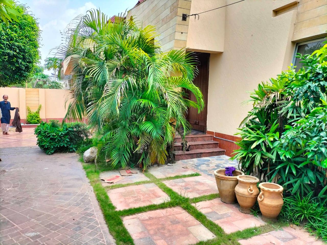 20 Marla Old House for Sale in DHA Phase 3 Lahore – Built 2012, Hardly Used 22