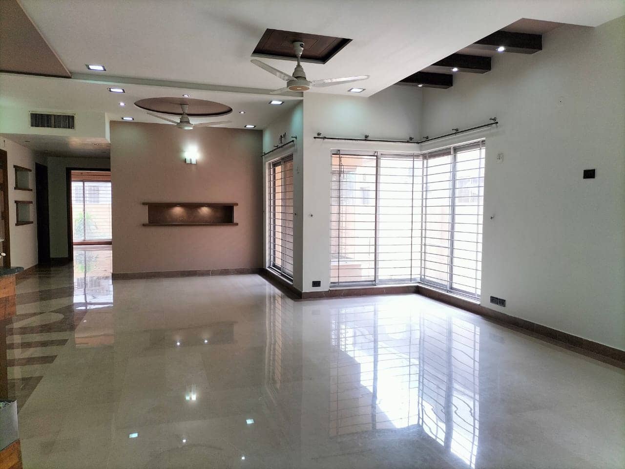 20 Marla Old House for Sale in DHA Phase 3 Lahore – Built 2012, Hardly Used 21