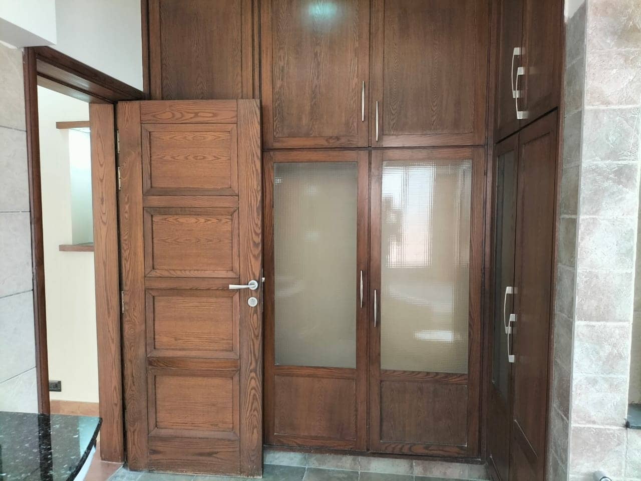 20 Marla Old House for Sale in DHA Phase 3 Lahore – Built 2012, Hardly Used 25