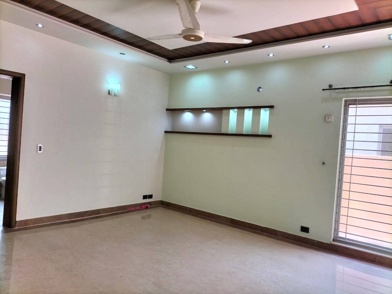 20 Marla Old House for Sale in DHA Phase 3 Lahore – Built 2012, Hardly Used 33