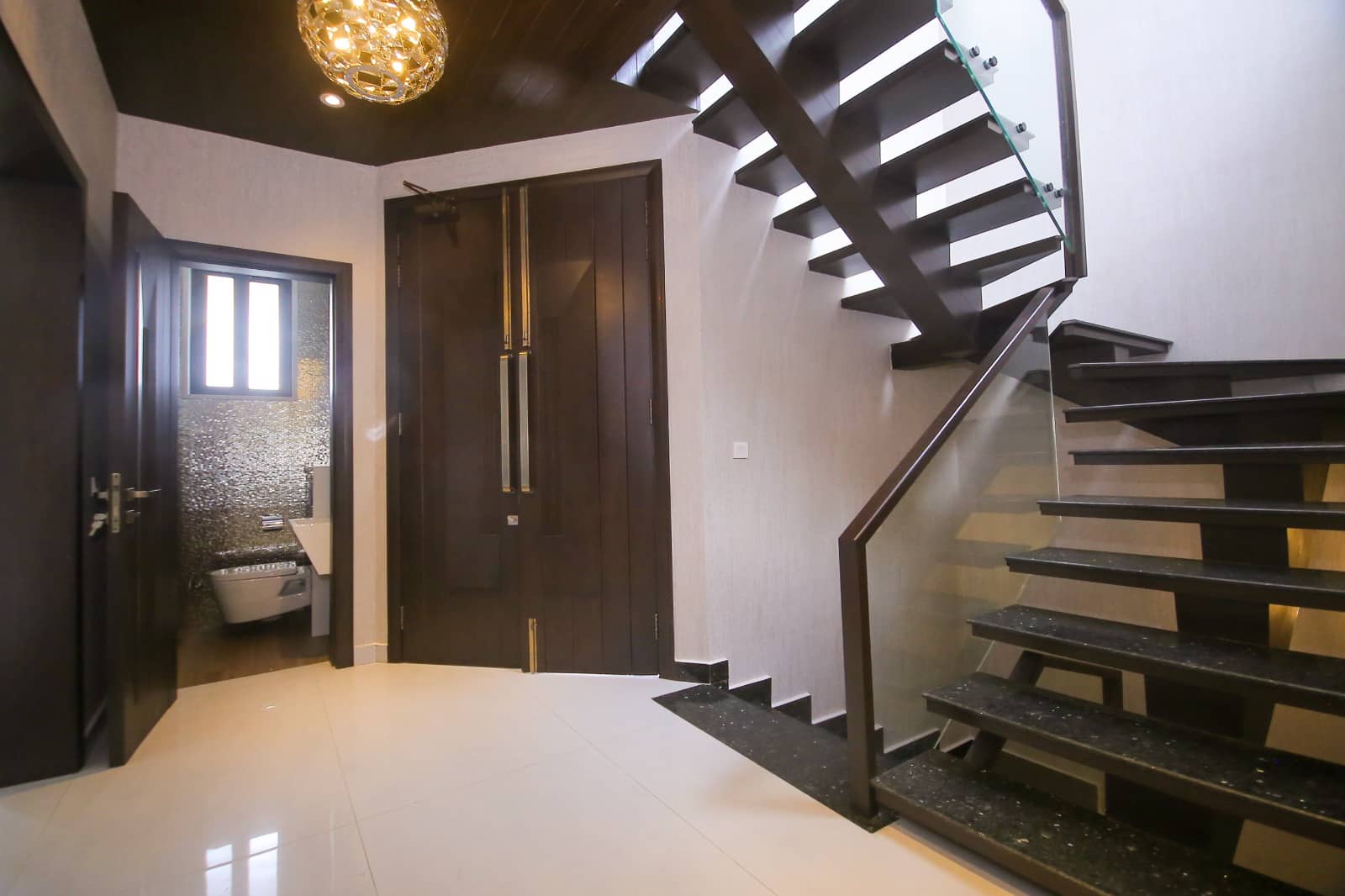 10 Marla Brand New House for Sale in DHA Phase 5 Lahore – Full Basement & 5 Bedroom 4