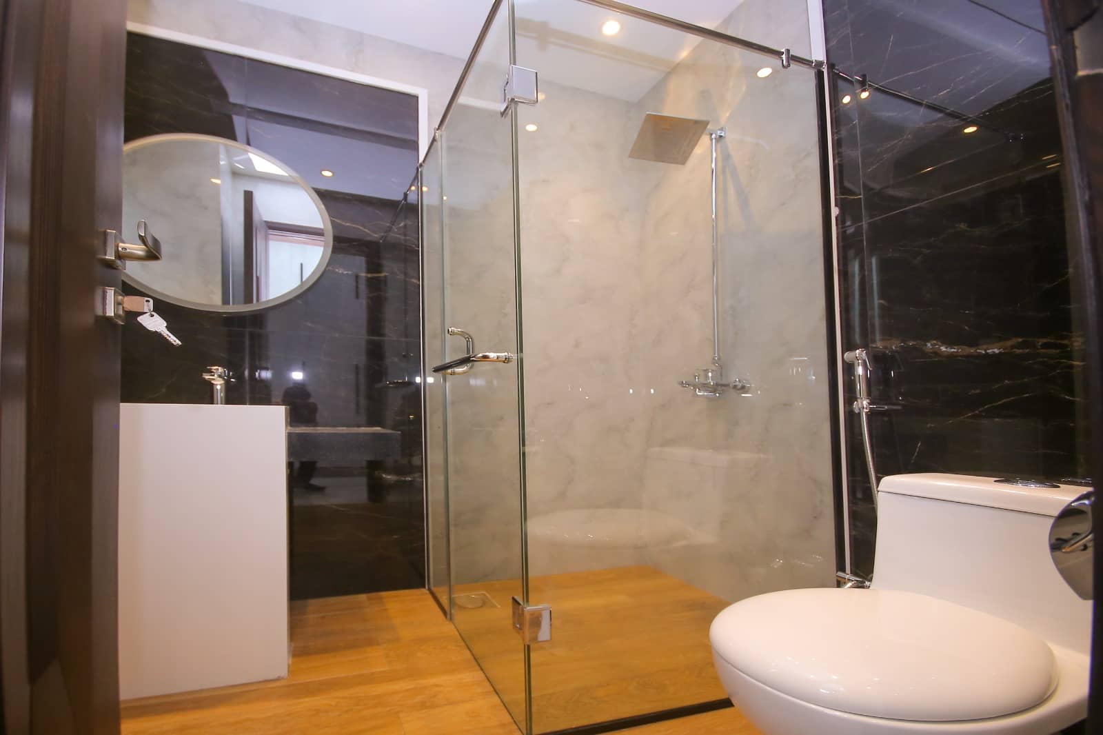 10 Marla Brand New House for Sale in DHA Phase 5 Lahore – Full Basement & 5 Bedroom 20