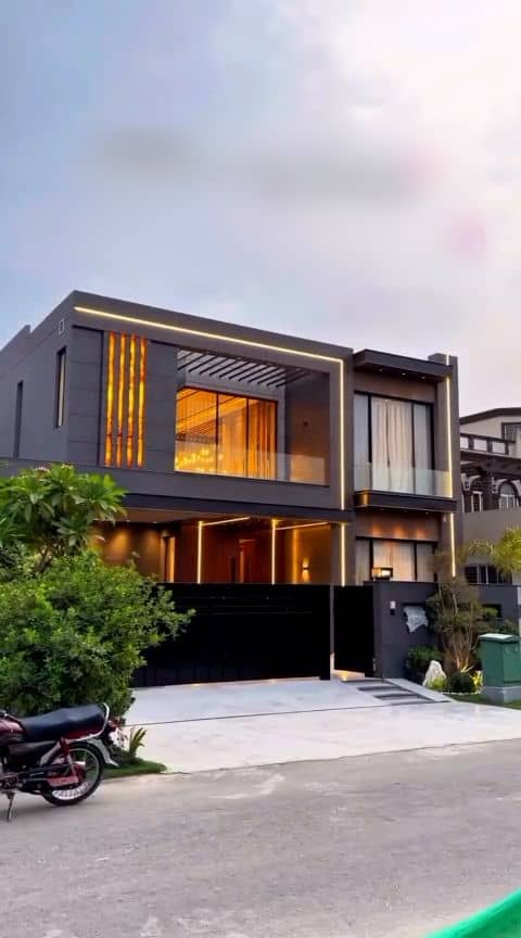 Fully Furnished 20 Marla House for Sale in DHA Lahore 2