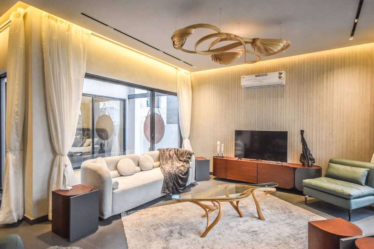 1 Kanal Fully Furnished Home with Basement – DHA Phase 7, Lahore 14