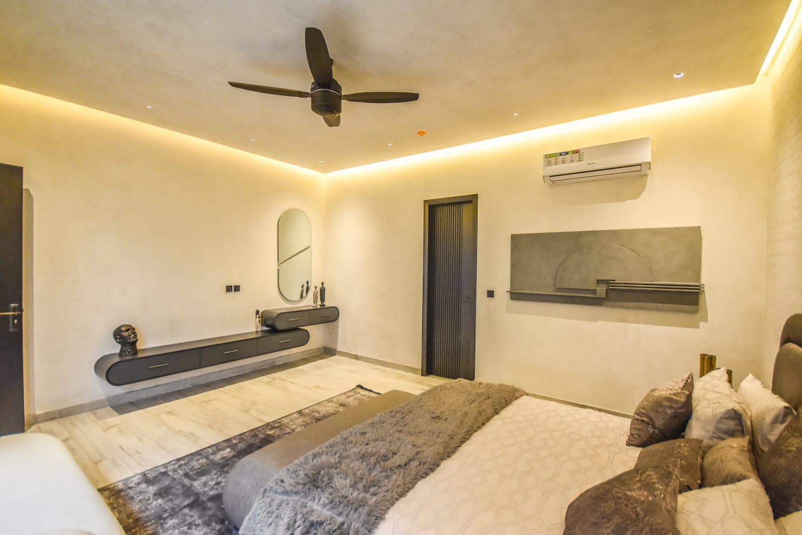 1 Kanal Fully Furnished Home with Basement – DHA Phase 7, Lahore 25