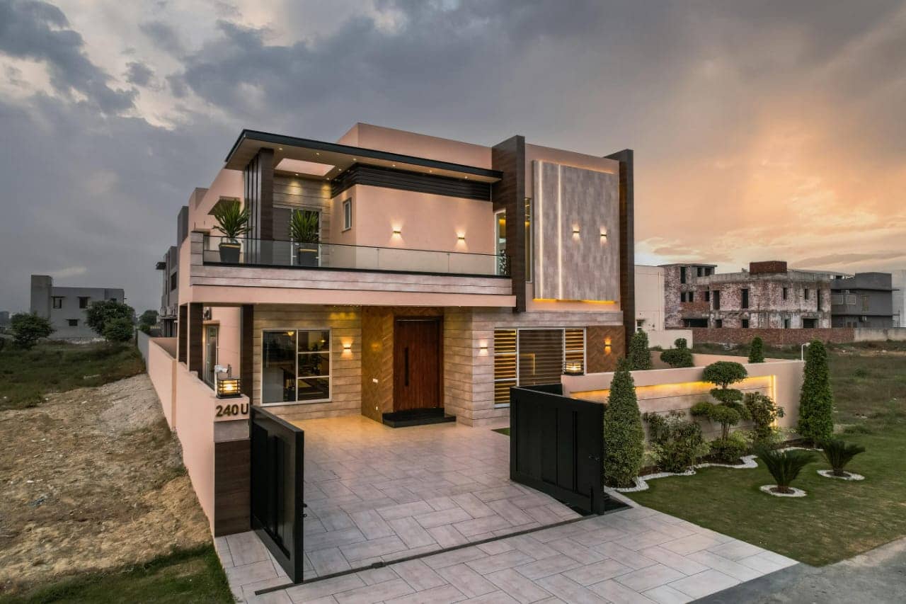 1 Kanal Semi-Furnished Modern Design Home – DHA Phase 7, Lahore 1