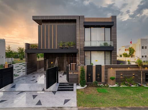 Fully Furnished 1 Kanal (20 Marla) Luxury House for Sale in DHA Phase 6  1