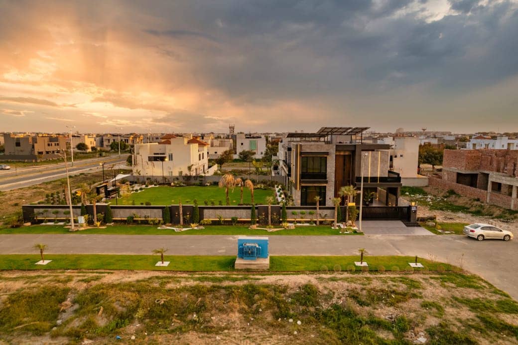 Ultra Luxury 3 Kanal Smart Home for Sale in DHA Phase 7 Lahore 2
