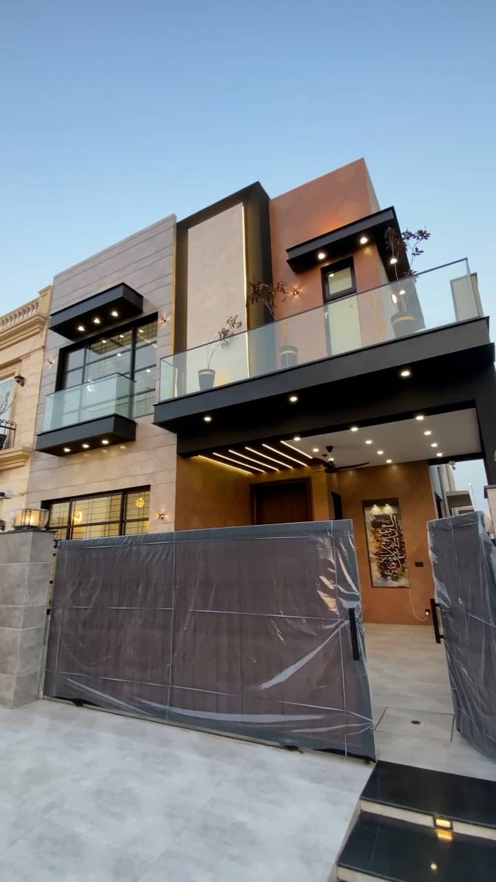 8 Marla Brand New Modern House for Sale in DHA Phase 9 Lahore 3