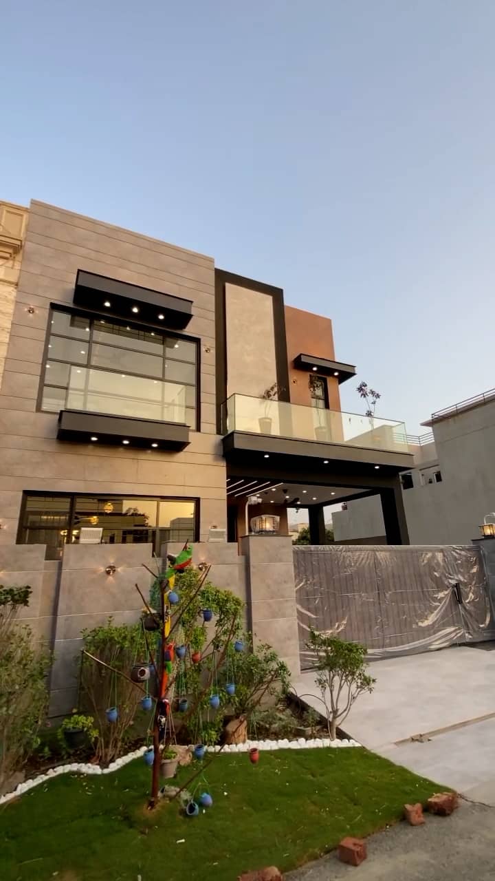 8 Marla Brand New Modern House for Sale in DHA Phase 9 Lahore 5