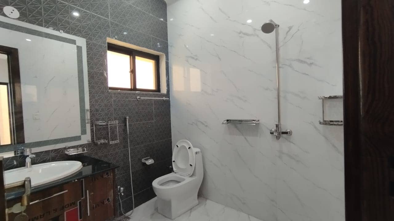 10 Marla Brand New House for Sale in DHA Phase 7 Lahore 3