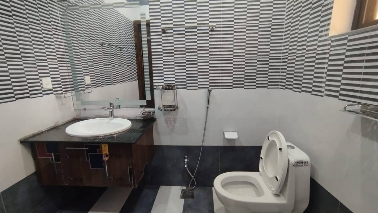 10 Marla Brand New House for Sale in DHA Phase 7 Lahore 20